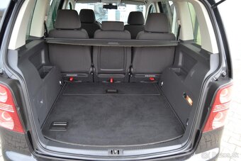 VW TOURAN 1.9 TDI HIGHLINE, TEMPOMAT, ELEKTRÓNY R16, BIXENÓN - 15