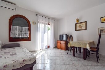 Dom so 4 apartmánmi pri mori, Šimuni (Pag) - 15