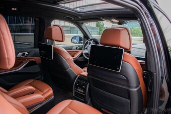 BMW X7 M50d A/T 6 miestna - 15