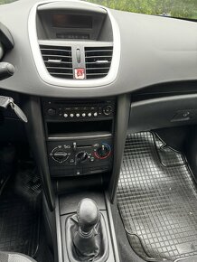 Peugeot 207 1.4e 16V Urban - 15