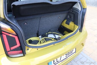 Volkswagen e-Up 61 kw, DPH, kamera, serviska, 36,8 kWh - 15