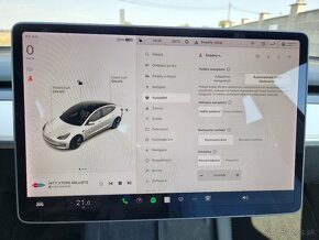 Tesla Model 3 Standard Range Plus 54kWh RWD  26.658 € - 15