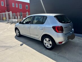 Dacia Sandero  Artica. - 15