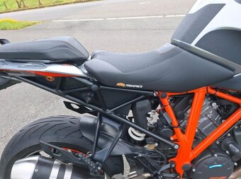 KTM 1290GT super Duke - 15