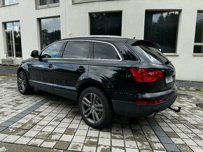 Audi Q7 3,0 TDi - 15