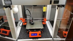 Original Prusa MK3S+ s LACK stolíkom - 15