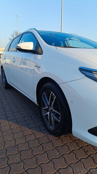 Toyota Auris Touring Sports 1.8 Hybrid Active Trend+ - 15