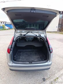 Ford Focus II Combi 1.6TDCi - 15