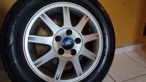 Ford Focus 1.6 16V - 15