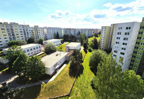 NA PREDAJ veľký 2 izbový byt, 64 m2 + loggia, Rudohorská ul. - 15