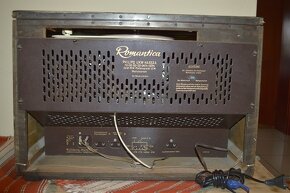 predam krasne starozitne gramoradio PHILIPS - 15