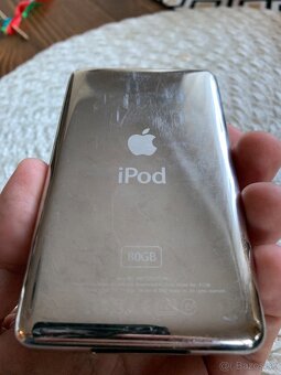 Predám iPod Classic 80 GB čierny s Kompletným balením - 15