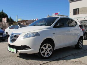 Lancia Ypsilon 0,9 t.air CNG Benzin - 15