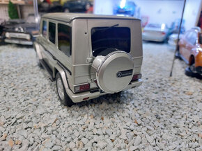 model auta Mercedes Benz G class 55 AMG Otto mobile 1:18 - 15