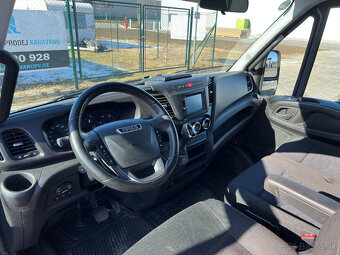 Dodávka Iveco 2.3 L2H2, rok 2017 - 15