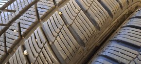 ZIMNÉ 225/45 R17 91H 2ks PAXARO 2ks BARUM cca 6-7mm 39,€/kus - 15