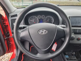 Hyundai i30 1.6 CRDi - 15