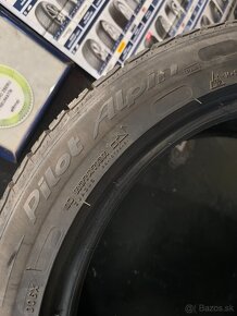 255/45 R19 Michelin zimne pneumatiky - 15