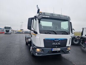 MAN TGL 12.220 + NOSIČ KONTAJNERU 8T - 15