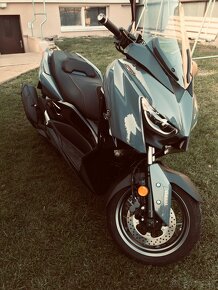 Yamaha XMax Tech max 125 - 15