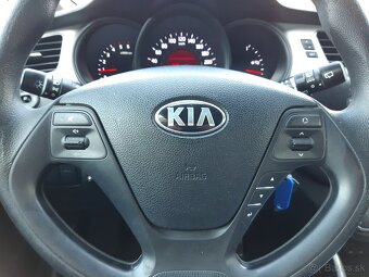 Kia Cee´d SW 1.6 CRDi LX/Silver - 15