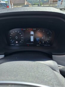 Volvo V90 B4 Diesel MHEV AWD 2021 Automat - 15