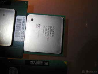 intel 90roky a athlony xp semprony za 5e kus - 15