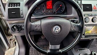 Volkswagen Touran 1.9 TDI 7-miestna verzia - 15