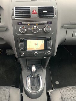 Volkswagen Touran 1.4TSi, Automat - 15