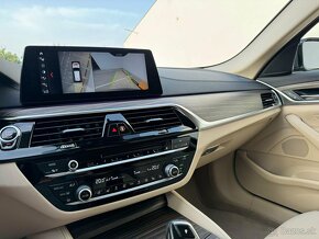 BMW rad 5 530xD Touring Luxury Individual - 15