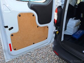 Ford Transit Courier 1.5TDCi NAVI, 5. míst, KLIMA - 15