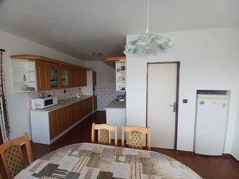 Predaj 5 izb.  RD na peknom pozemku s výmerou 800 m2 - 15