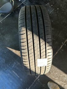 Predám 4 ks letné komplet pneu 235/60 r18 - 15