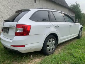 Predám havarovanu Š Octavia 1.2 tsi 63 kW benzin rv2014 . - 15