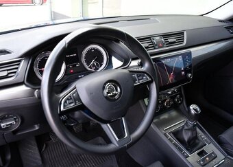 Škoda Superb 2.0TDi STYLE ACC TAŽNÉ 1.M ČR 110 kw - 15