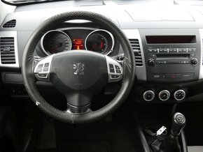 Peugeot 4007 2.2 HDI polokůže, 4x4, 7 míst - 15