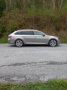 Škoda Superb Combi 2,0Tdi Style Plus - 15