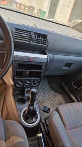 Volkswagen Fox 1,2i 40kw - 15