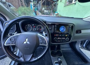 Mitsubishi Outlander  automat - 2.2 4x4 - 15