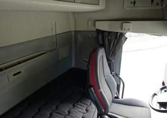 Volvo FH 550 - 6x2 - Tahač+HR-HMF 3220 K-8+Naviják–EURO 6 - 15