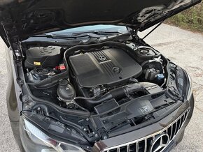 Mercedes E200 CDI Avantgarde Facelift - 15