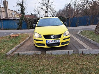 Volkswagen polo 1.2
Rok výroby : 2006

Najazdené:186 000k - 15