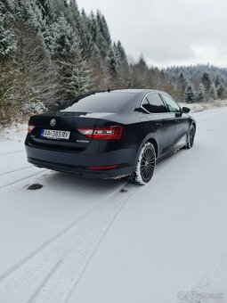 Skoda Superb 2.0 TDI DSG A/T6 140KW Style - 15