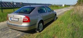 Škoda octavia 2 1.9 77kw manuál - 15