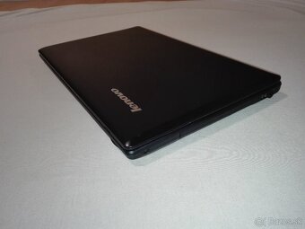 Lenovo. Intel i5. 15,6“ LED. SSD 256 GB+1 TB. RAM 16 GB. - 15