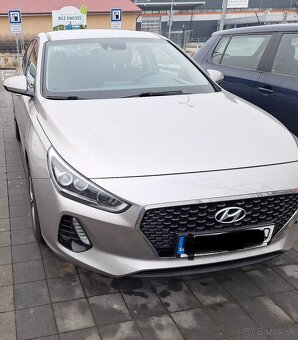 Predám Hyundai i30, 81 kw, 1598 ccm, Diesel, MT, White Sand - 15