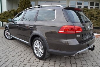 VW PASSAT VARIANT ALLTRACK 2.0 TDI HIGHLINE, BIXENÓNY, ŤAŽNÉ - 15