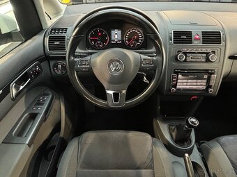 Volkswagen Touran 2.0 TDI Highline 7miest. - 15