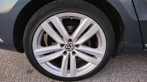 VW Passat Variant B7 2.0TDI 103kw DSG F1 BiXenon - 15