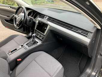 Volkswagen Passat Variant 2.0 TDI Business DSG - 15